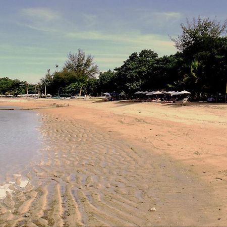 Zen Rooms Sanur Blanjong Sekawaru Exterior photo