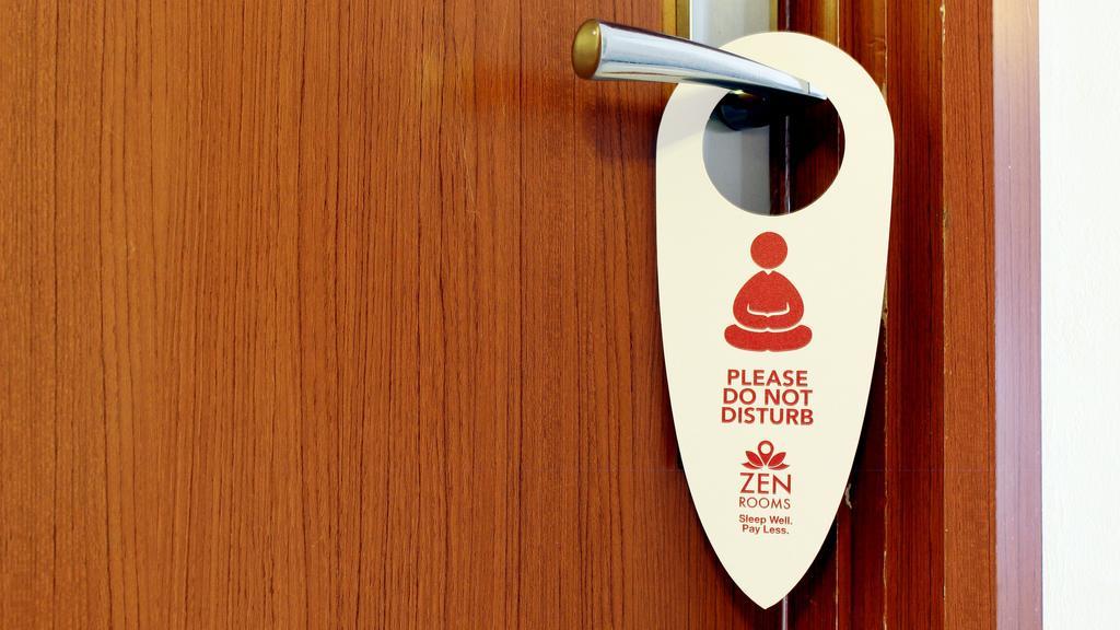 Zen Rooms Sanur Blanjong Sekawaru Exterior photo